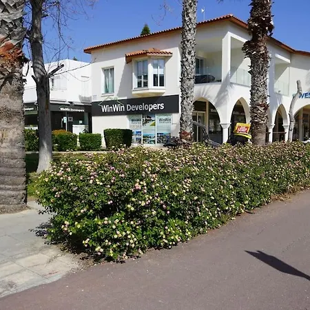 Apartment Sea Side Modern Cozy 1 Queen Bed Apt
